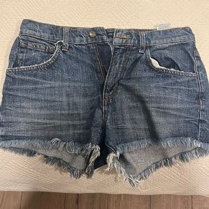 Joes Jeans cutoff Jean shorts size 26 (Ellie)